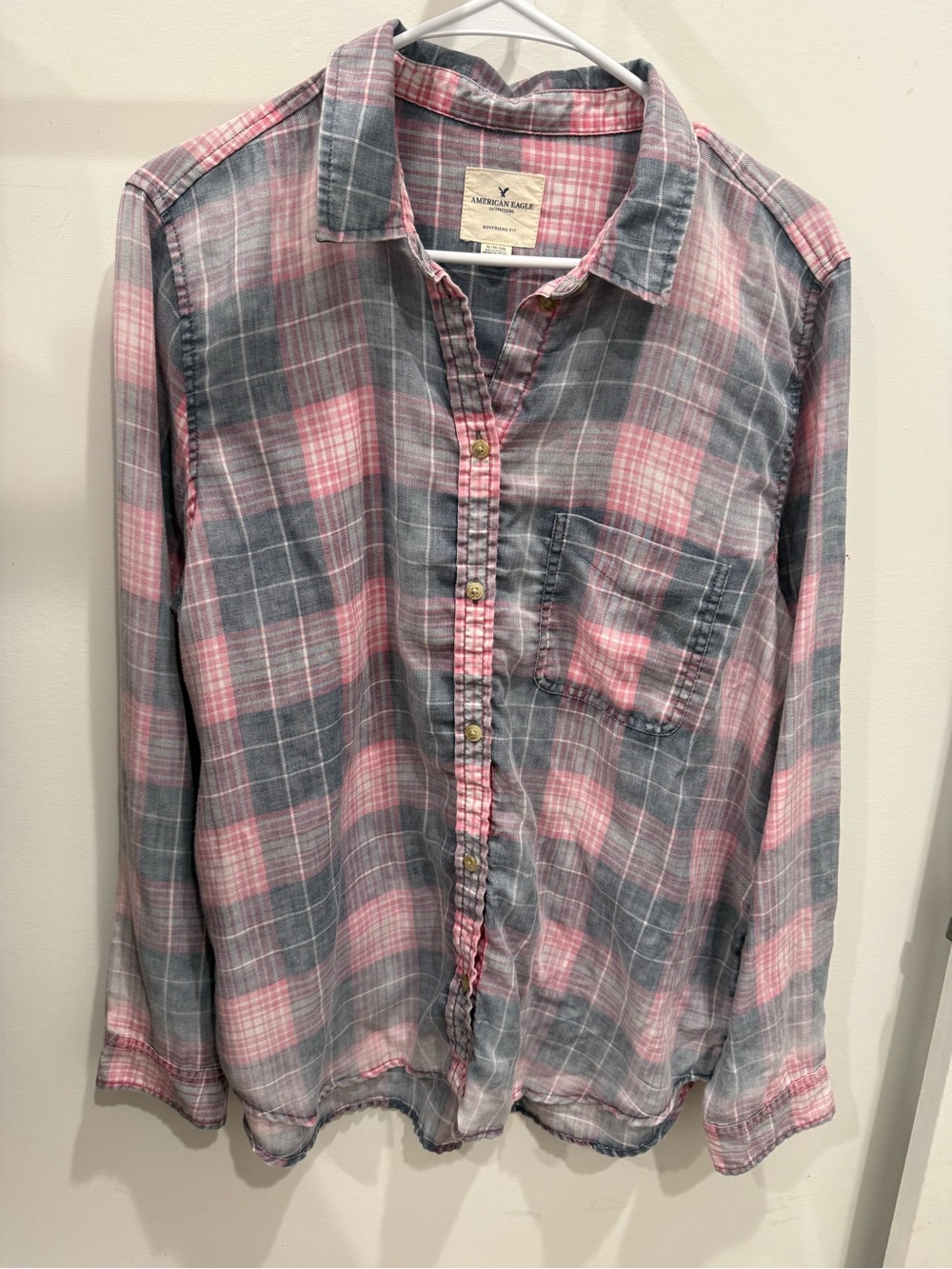 American Eagle Outfitters Women’s Pink & Gray Plaid Button-Up Shirt
